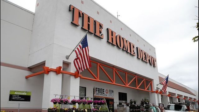 Man Fired From Home Depot After Helping Thwart Kidning Kiro Tv The Front Of A Home Depot Justin Sullivan Getty Images