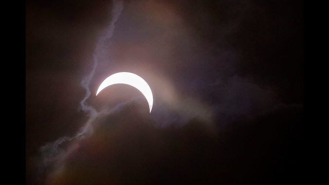 Fake eclipse glasses ‘flooding' market, group says