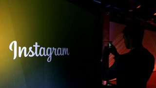 Instagram photo of moms showing off postpartum bodies attracts 