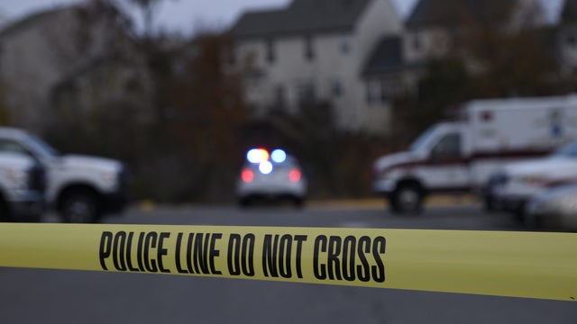 15 Reasons to Date a Police Officer